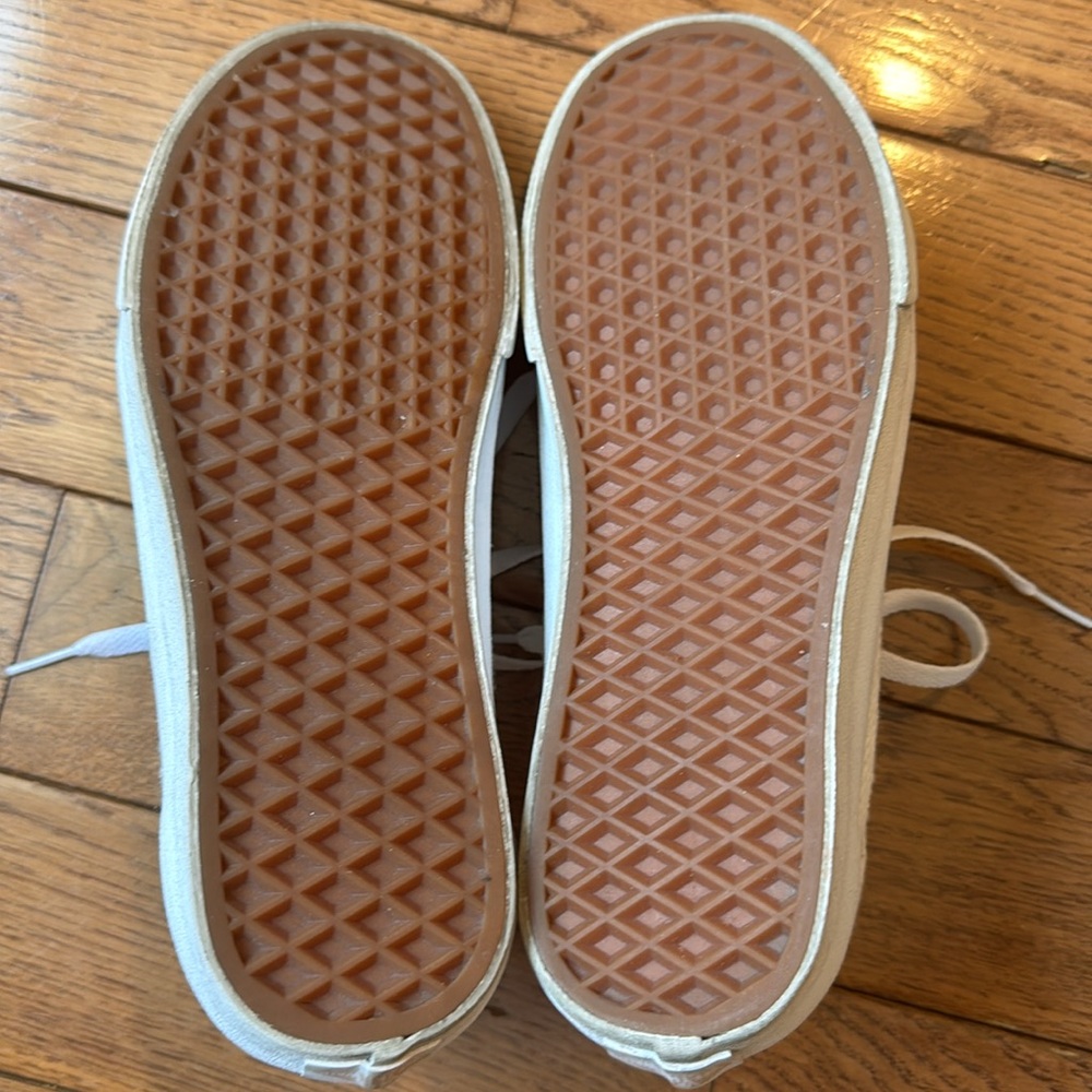 Vans Women's Old Skool Cream Sneaker with Rose Gold Stripe - Picture 10 of 13